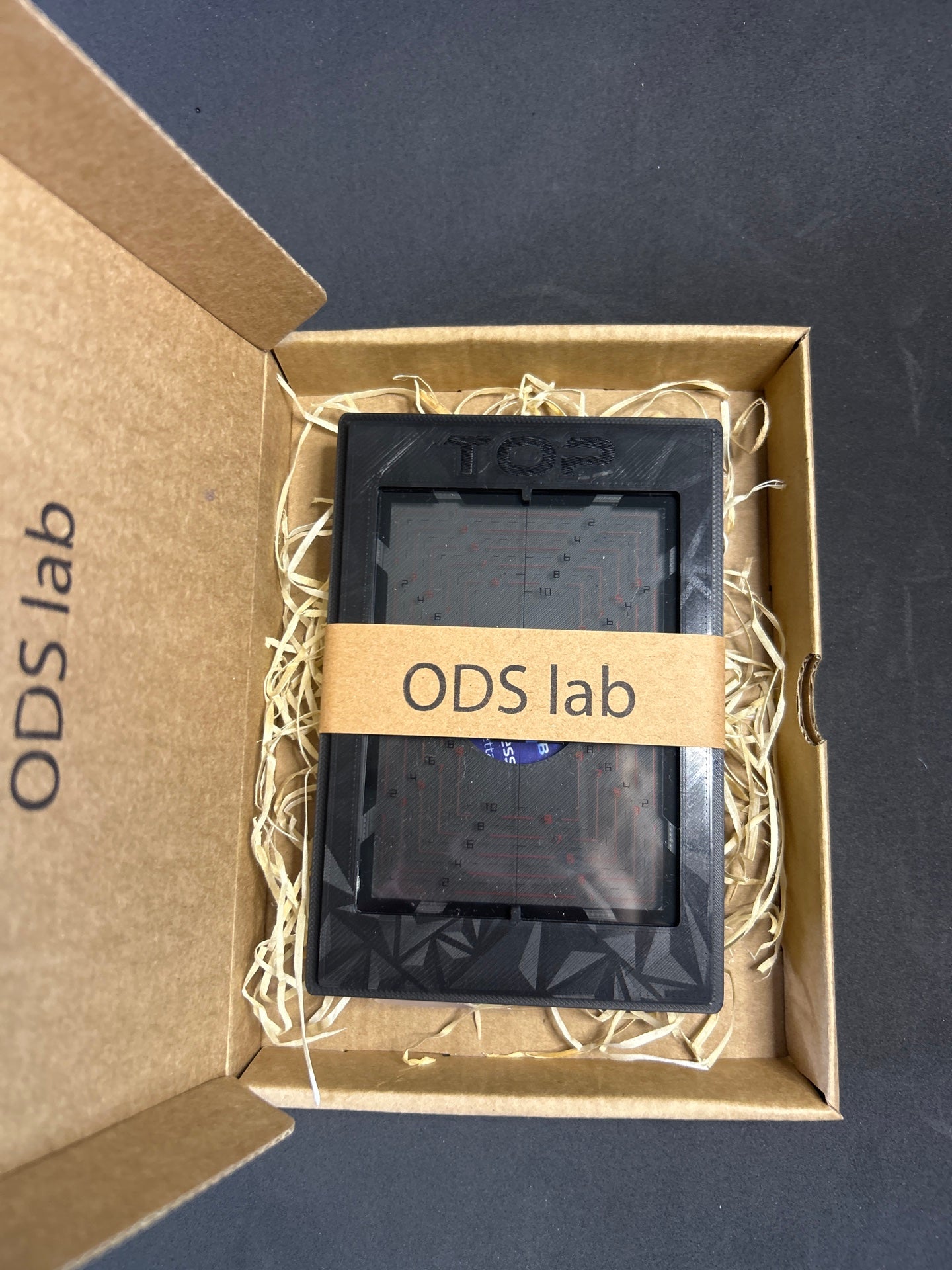 ODS Lab Pre-Grading Kit – Tool Premium, 100 Sleeves, Luce UV e Panno in Microfibra